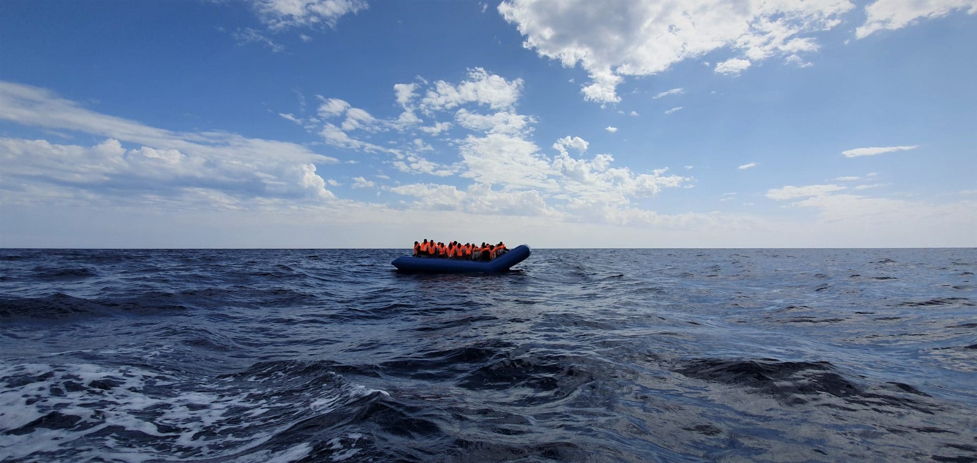 Unhcr Barcone Con Persone A Bordo Si Capovolge A Largo Della Libia