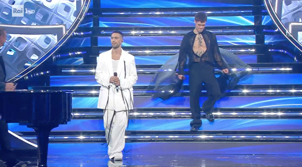 Sanremo 2022 Abito Di Mahmood E Blanco Terza Serata Festival Stilista