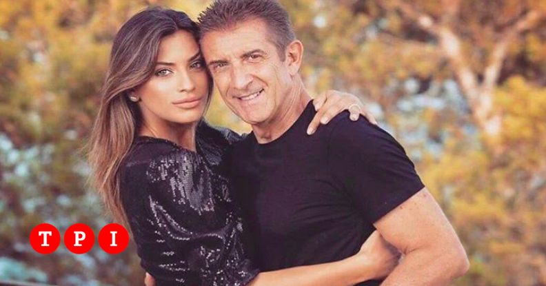 Ezio Greggio Attaccato Per La Storia Con Romina Pierdomenico 39 Anni