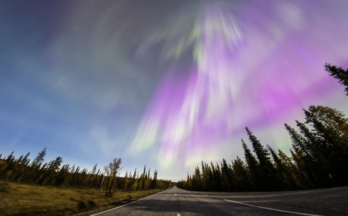 Finlandia Laurora Boreale Che Ha Illuminato I Cieli Della