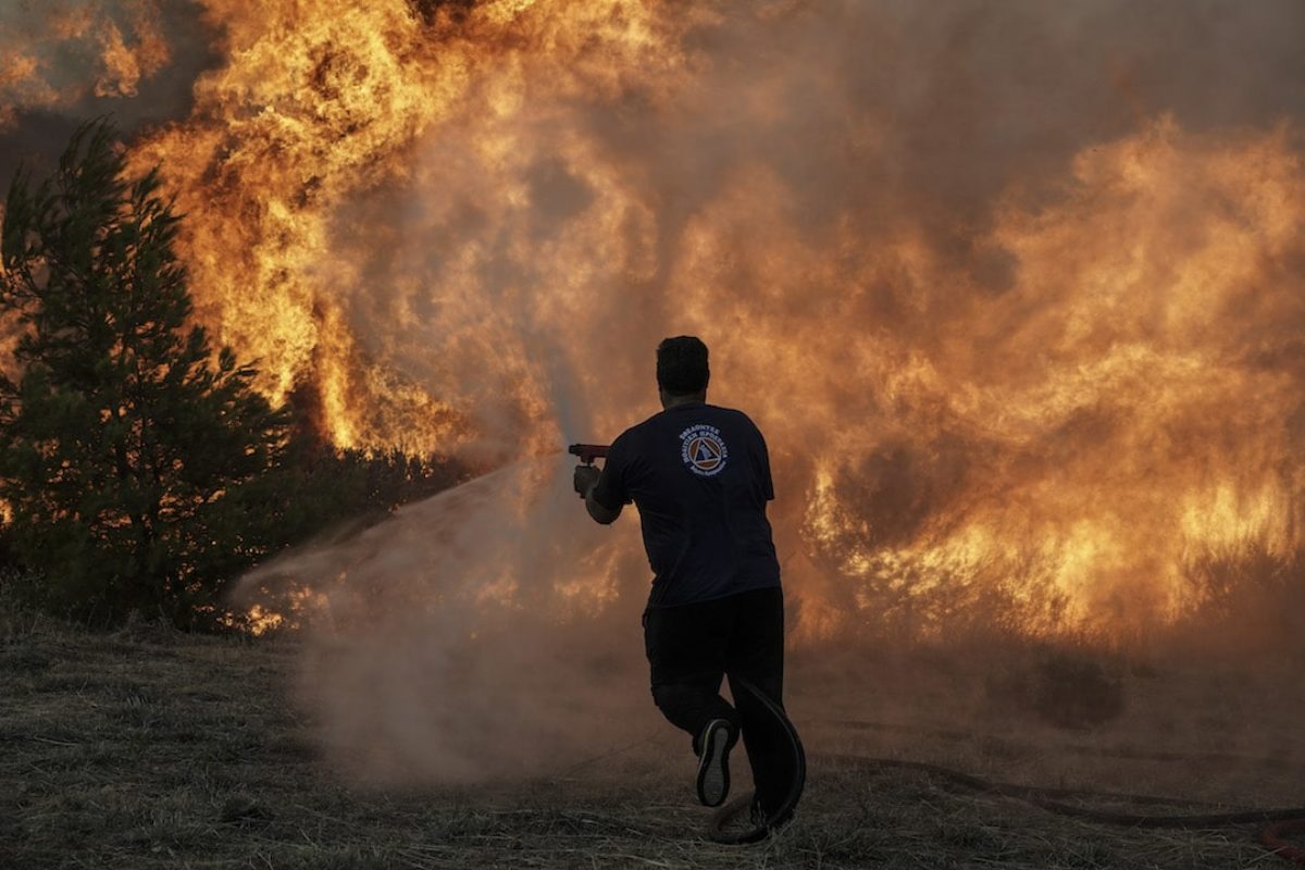 Incendi Grecia, i Vigili del Fuoco avevano avvertito sulle carenze