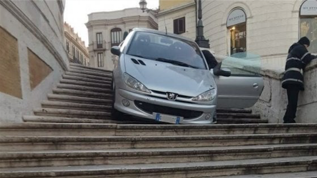 auto trinità dei monti roma