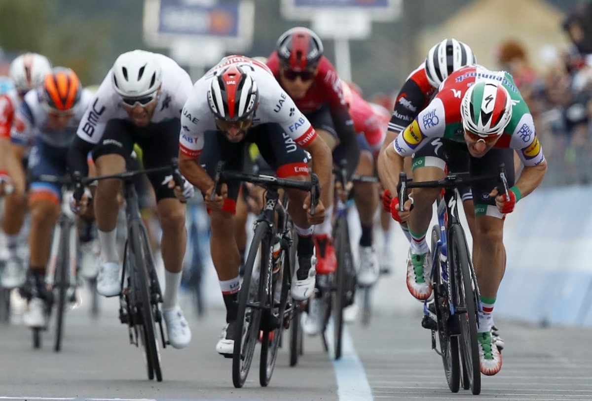 Giro d'Italia, terza tappa la vittoria di Gaviria a spese di un