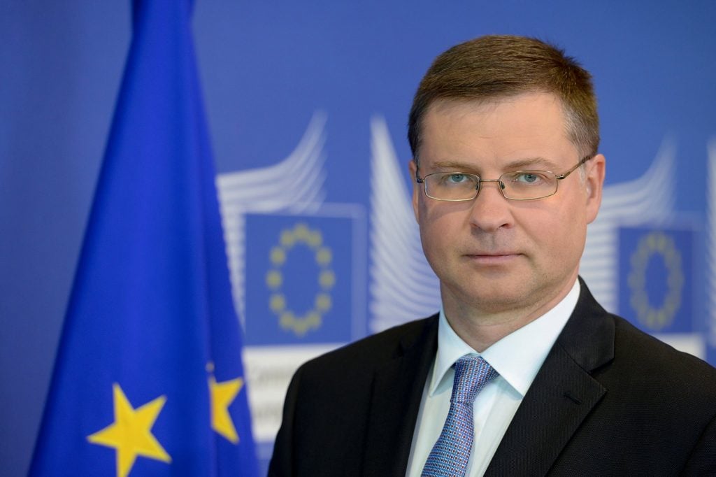 procedura infrazione dichiarazioni dombrovskis