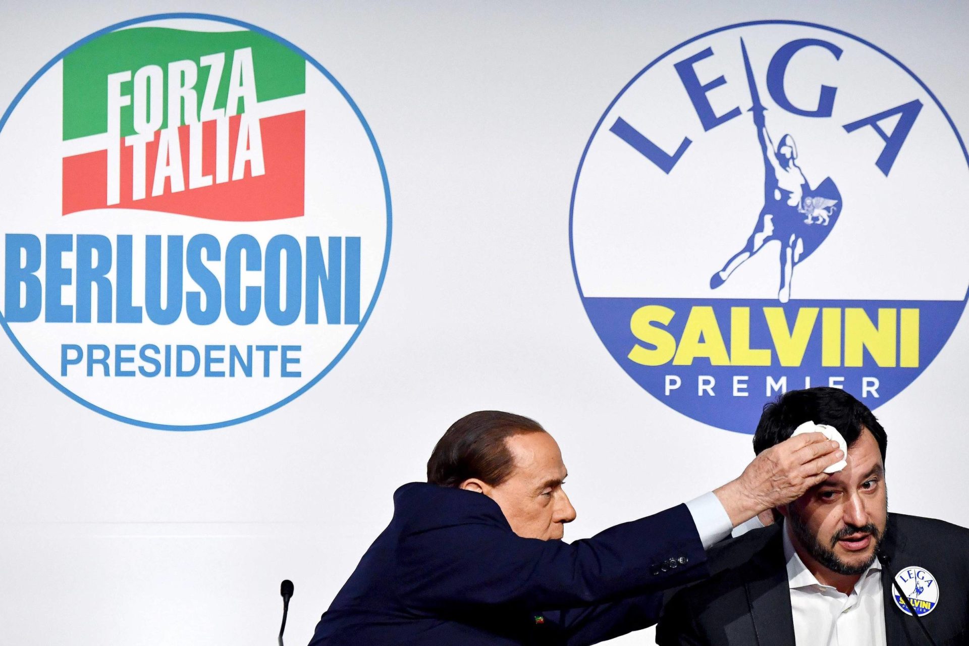 A furia di rincorrere Salvini, Silvio Berlusconi ha ucciso ...