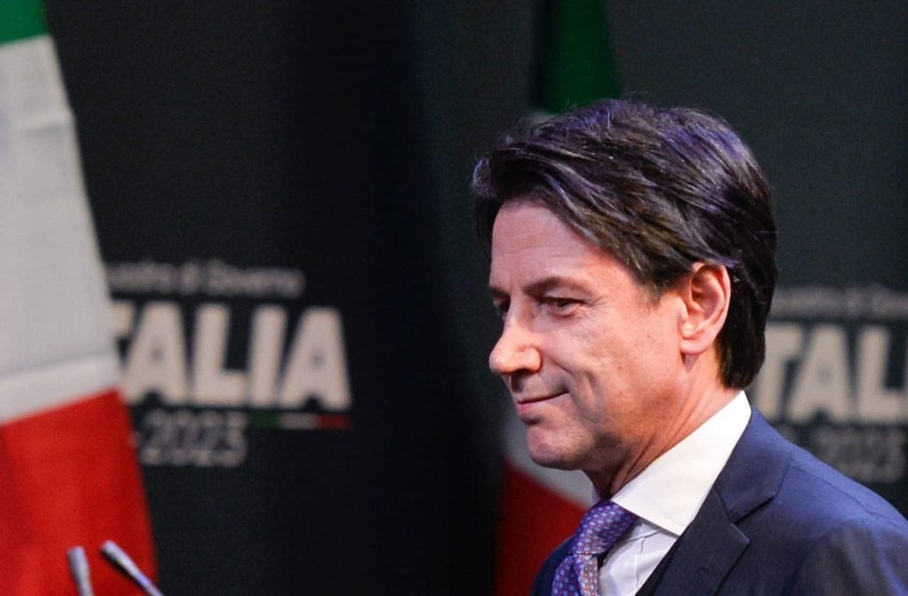 giuseppe conte capelli taglio