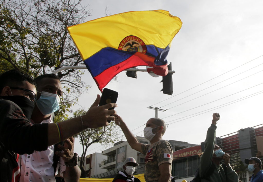 colombia proteste calcio repressione violenze