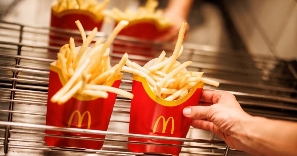 Giappone, McDonald’s non ha più patatine fritte e raziona le porzioni