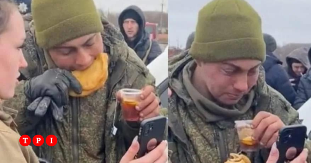 ucraina soldato russo scoppia in lacrime