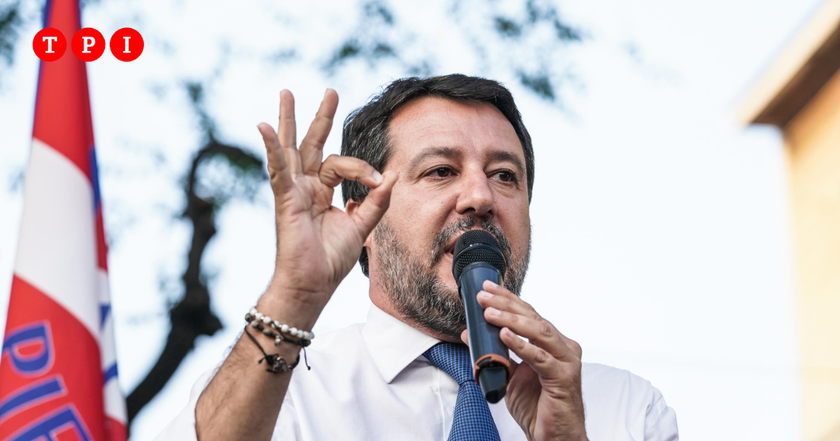 Migranti Sbarcati In Calabria Salvini Serve Qualcuno Che Difenda I Confini