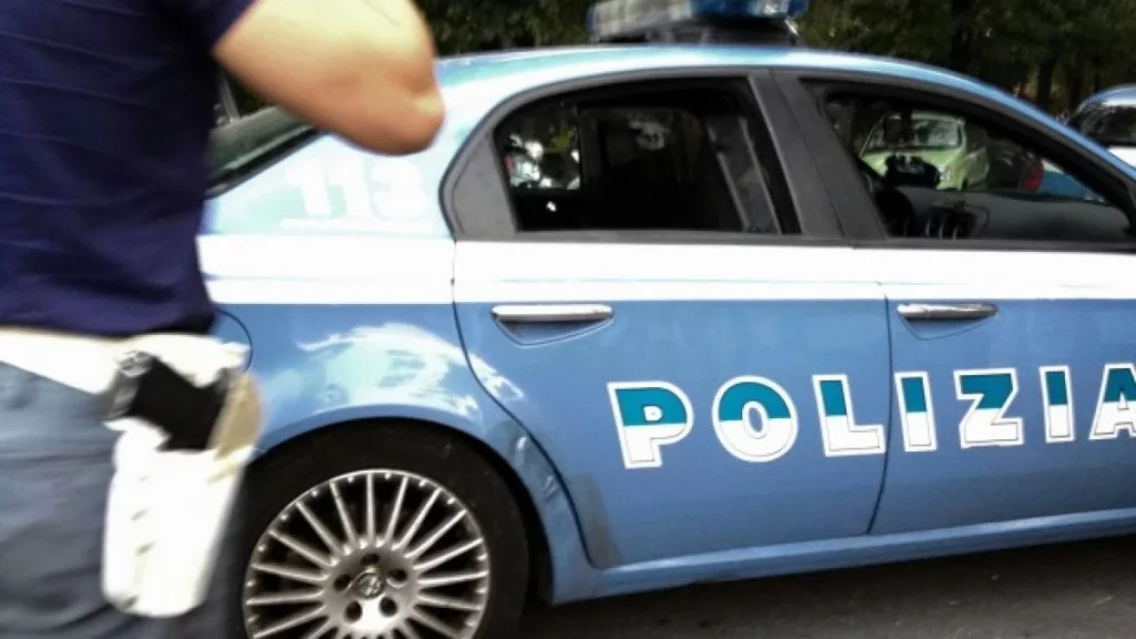 Stuprava la figlia di due anni e inviava i video ai pedofili arrestato 33enne italiano