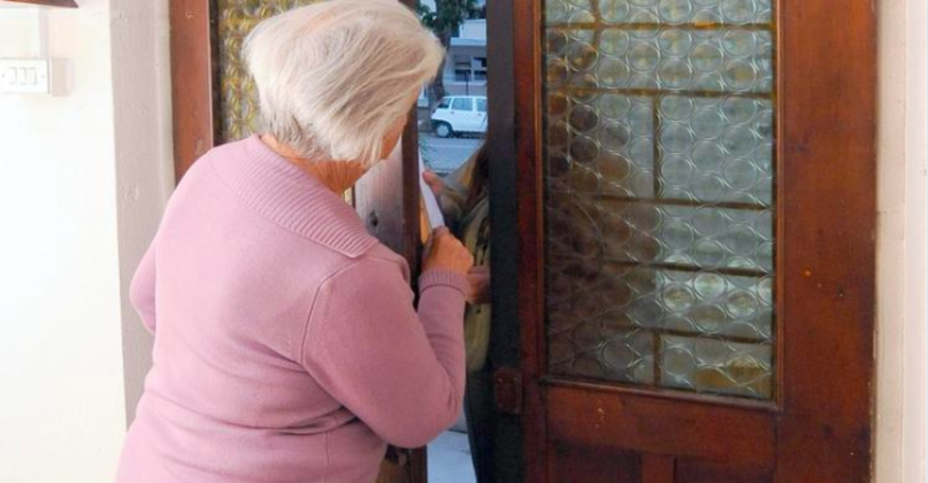 pensionata raggirata bibbia