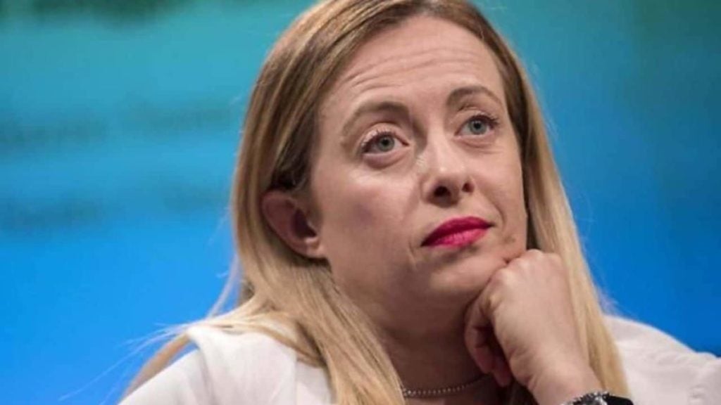 giorgia meloni Donzelli Delmastro niente dimissioni fratelli d'italia