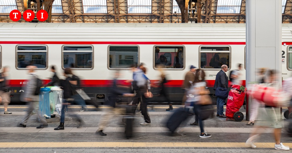 Milano, 21enne Violentata Sul Treno In Pieno Giorno: “Svenuta Per Lo Shock"