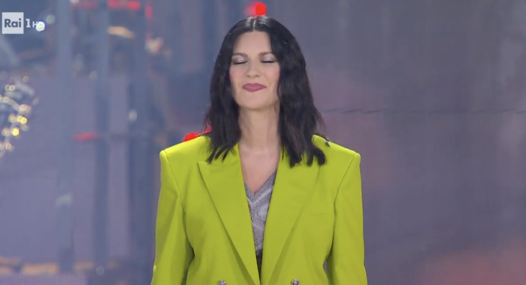 Italia Loves Romagna, Laura Pausini si commuove L’amore e il coraggio me li ha dati la mia terra