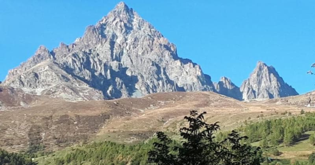 Monviso turista precipita