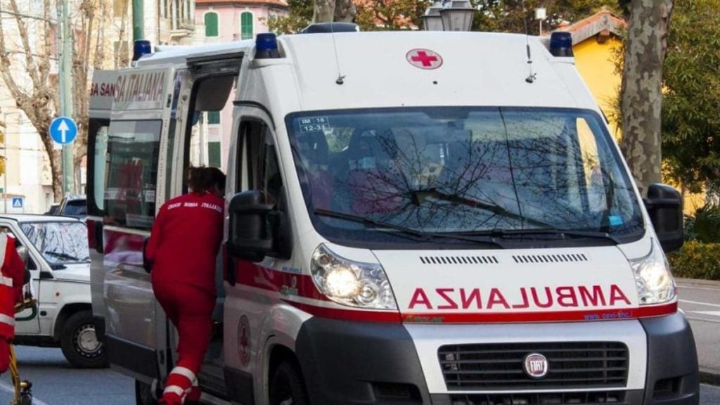 Vicenza, bidello trovato morto e seminudo nel bagno di una scuola