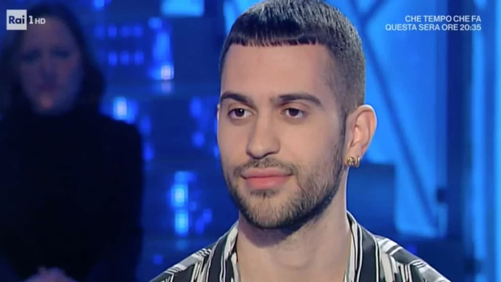 Mahmood, il papà nega di averlo abbandonato Se lo pensa cambi cognome