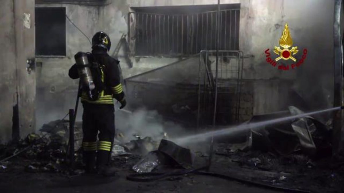 Tivoli, sotto accusa il sistema antincendio dell’ospedale e i soccorsi arrivati dopo 45 minuti