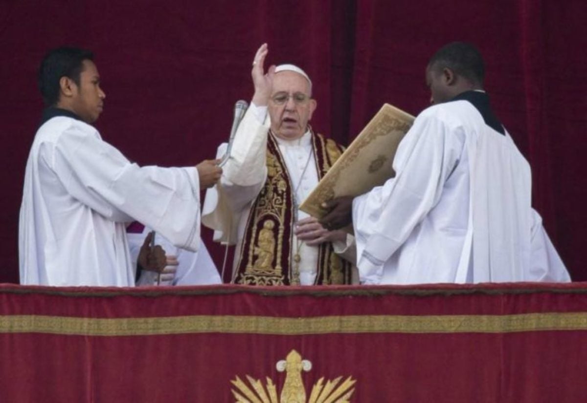 benedizione urbi et orbi natale 2023 papa francesco a che ora inizia orario durata oggi 25 dicembre