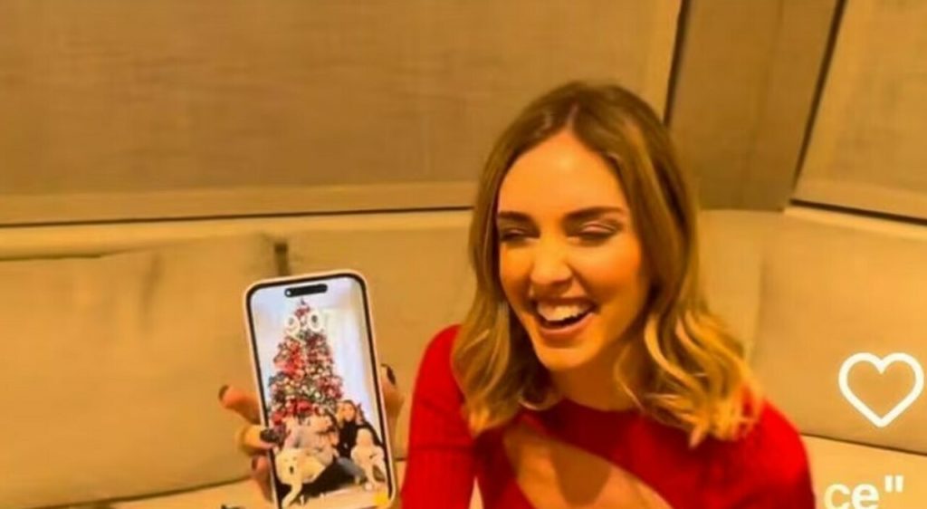 Chiara Ferragni, il ritorno sui social per il finto brindisi di Capodanno