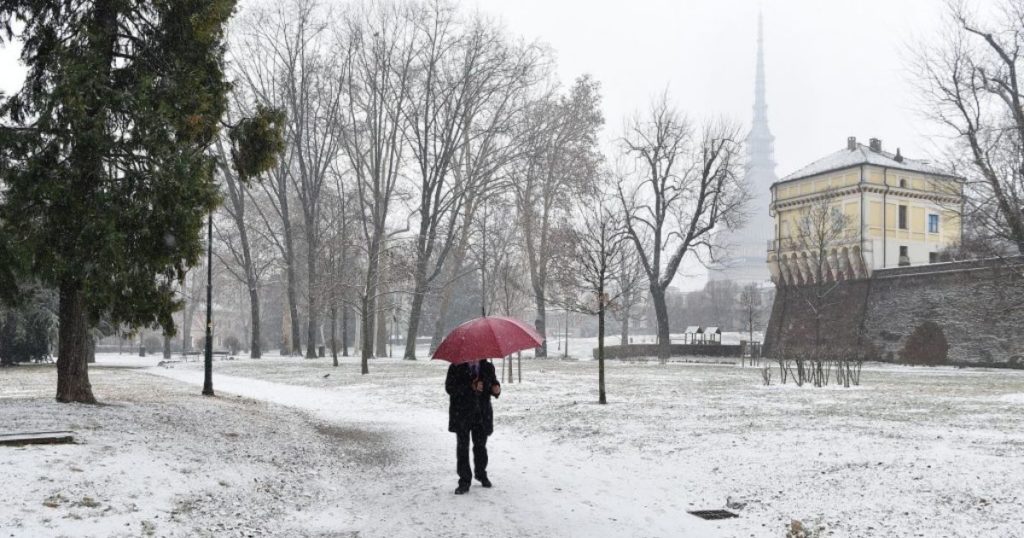 Temperature fino a 21 gradi all’Epifania, poi cambia tutto: crollo del termometro e gelo artico