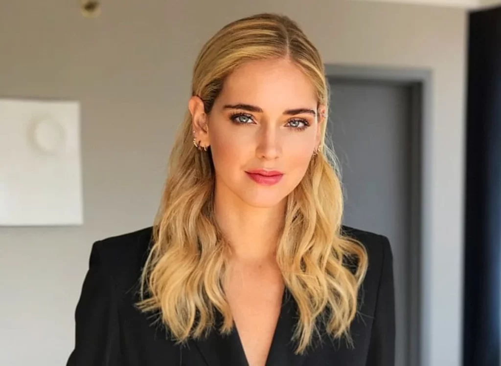 Ricavi crollati dopo gli scandali Chiara Ferragni ha bisogno di 6 milioni di euro