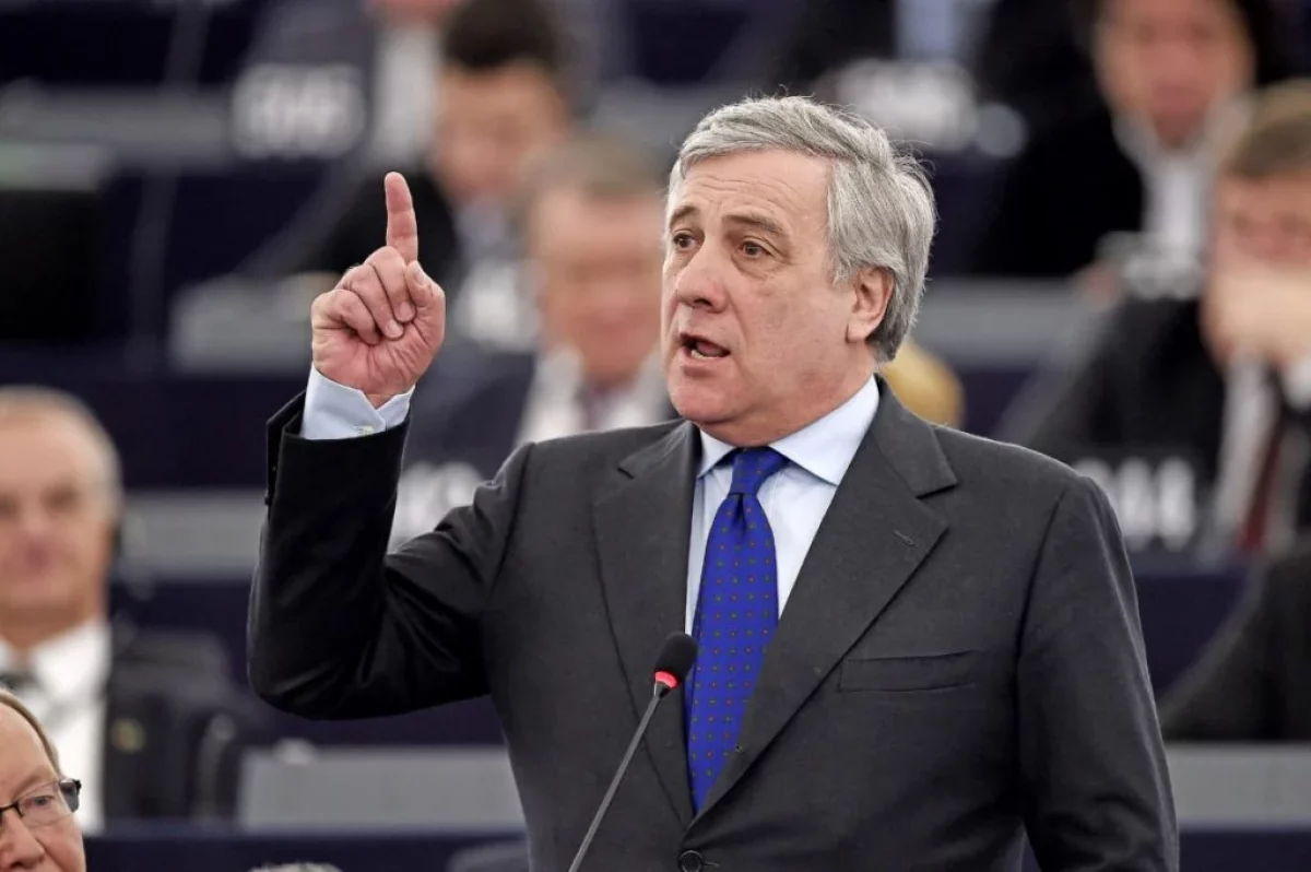 Tajani: "Non confondiamo la teoria gender con i diritti"