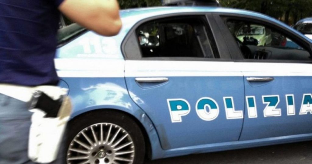 Roma, 12enne morto impiccato nella sua cameretta: l’ipotesi della sfida online finita in tragedia