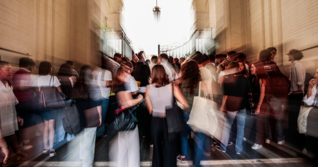 “Ecco le 30 ragazze con cui siamo stati”: bufera per la lista fatta dai maturandi del liceo Visconti di Roma