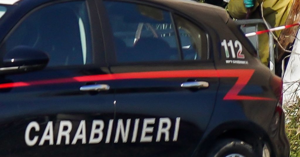 Benevento, uccide il fratello a coltellate poi lo decapita e lancia la testa dal balcone