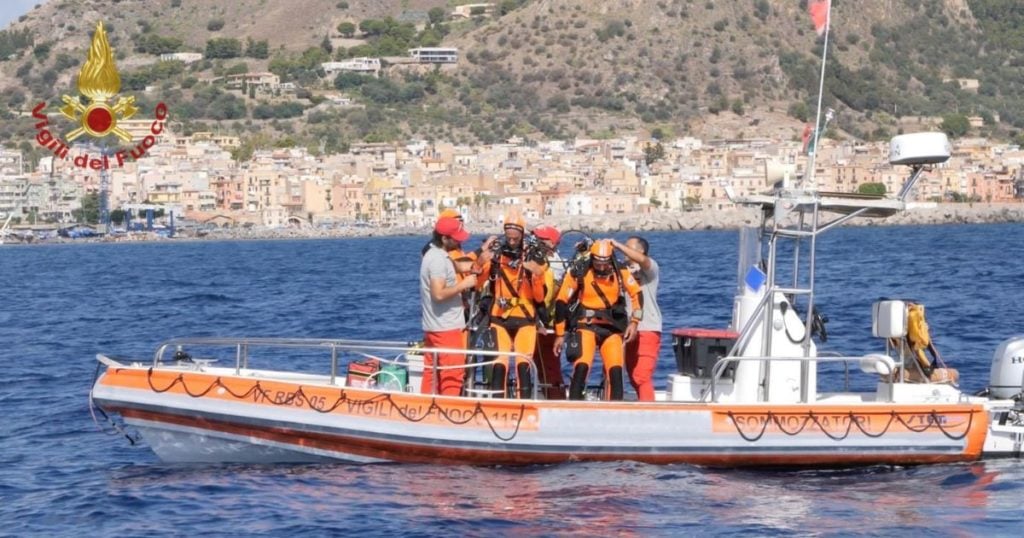 Naufragio Bayesian, il fondatore di Perini navi: “Quella barca è inaffondabile, l’equipaggio ha sbagliato tutto”. Recuperato il quinto corpo