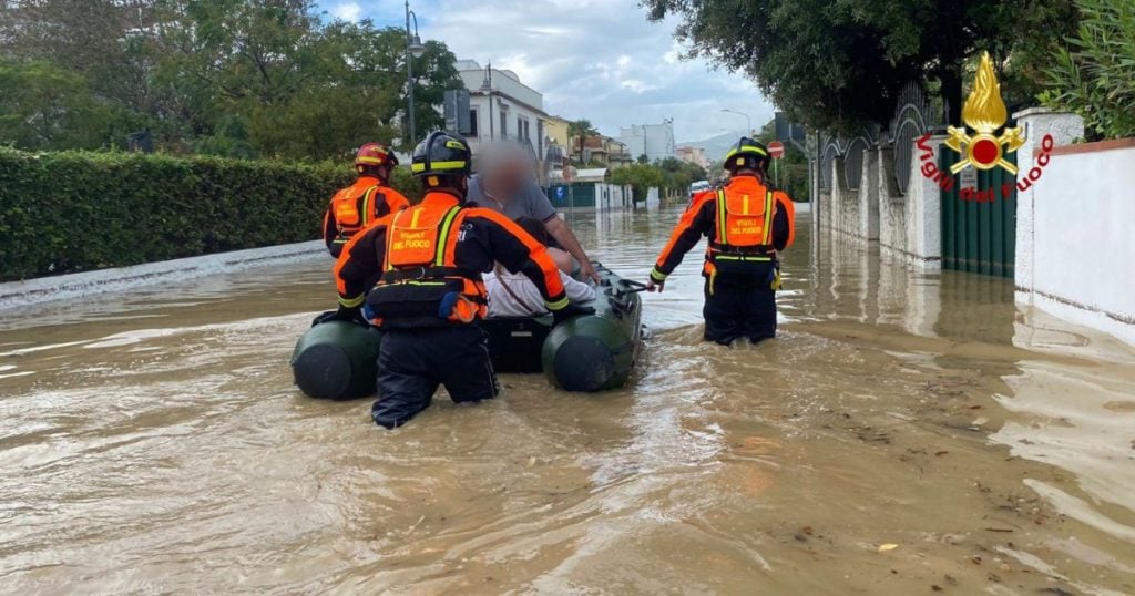 Maltempo, il ciclone Boris si abbatte su Emilia-Romagna e Marche: mille sfollati, strade chiuse e treni cancellati