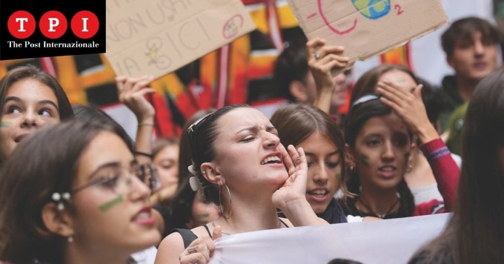 manuale rivolta giovanile come non si organizzano i ragazzi per cambiare mondo