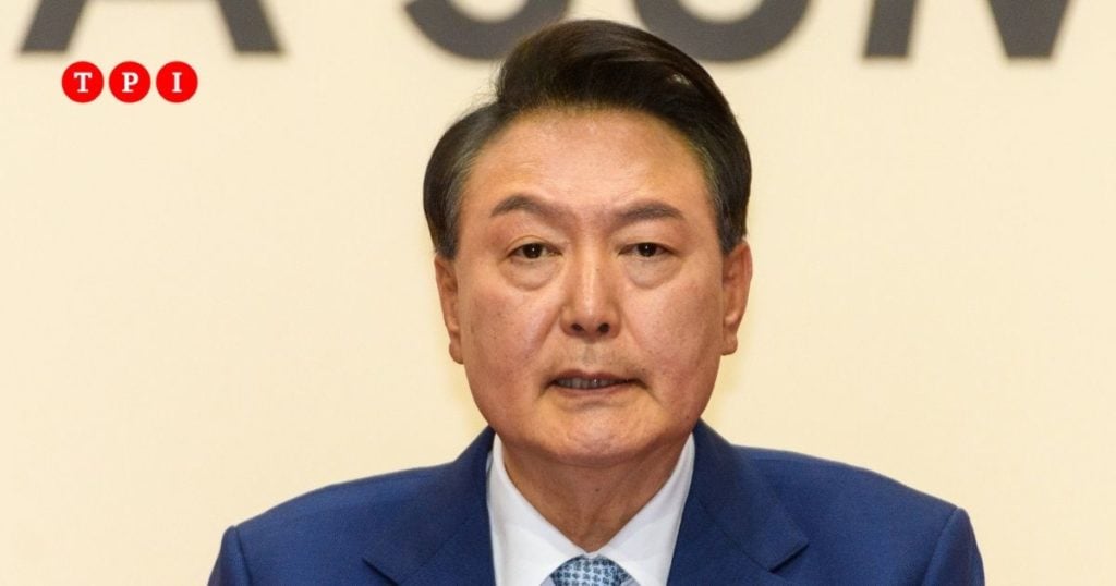 corea sud ministri si dimettono opposizione chiede impeachment presidente yoon suk yeol