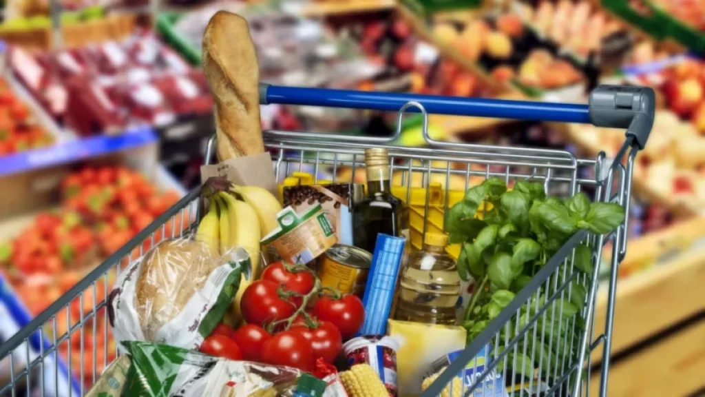 santo stefano 2024 supermercati negozi aperti chiusi oggi 26 dicembre