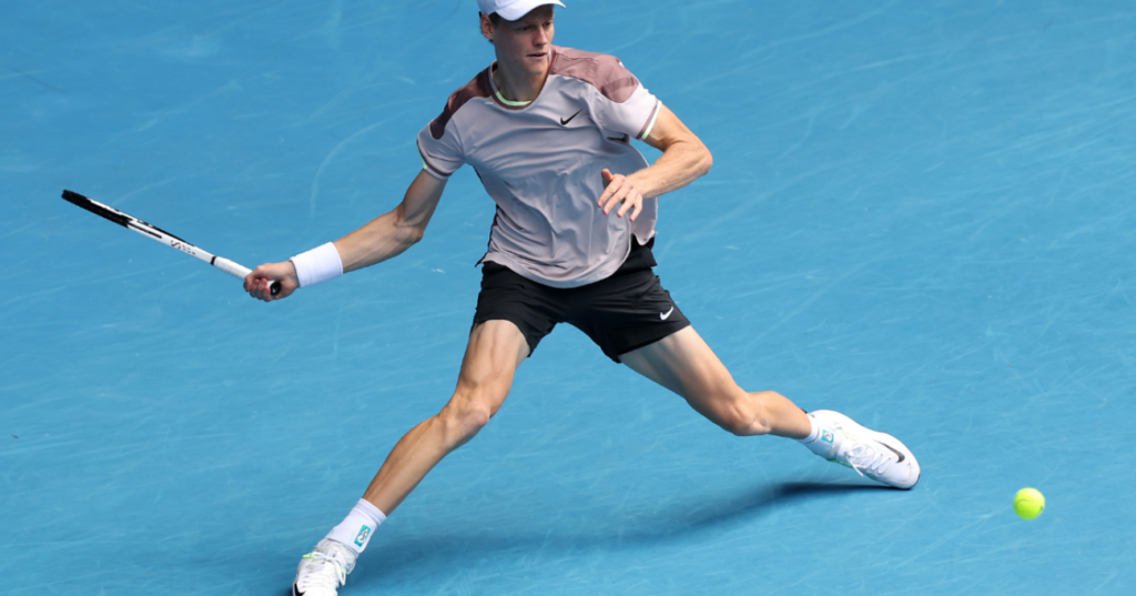 Jannik Sinner ha vinto gli Australian Open: 6-3, 7-6, 6-3 a Zverev in finale