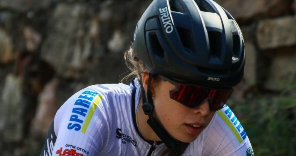 Trento, investita e uccisa Sara Piffer, promessa del ciclismo italiano: aveva 19 anni