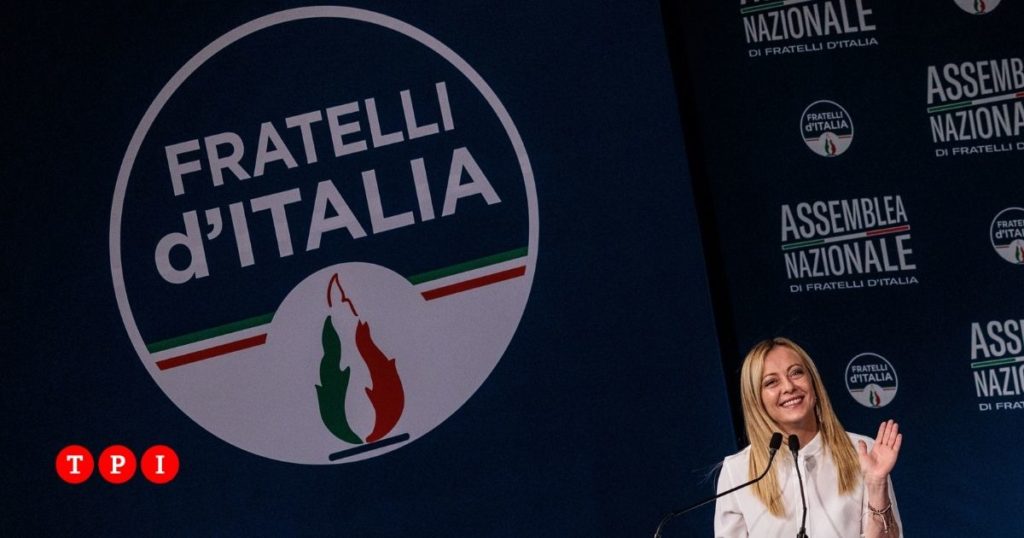 giorgia meloni fratelli italia fiamma tricolore simbolo intervista sarzanini 7 musk von der leyen