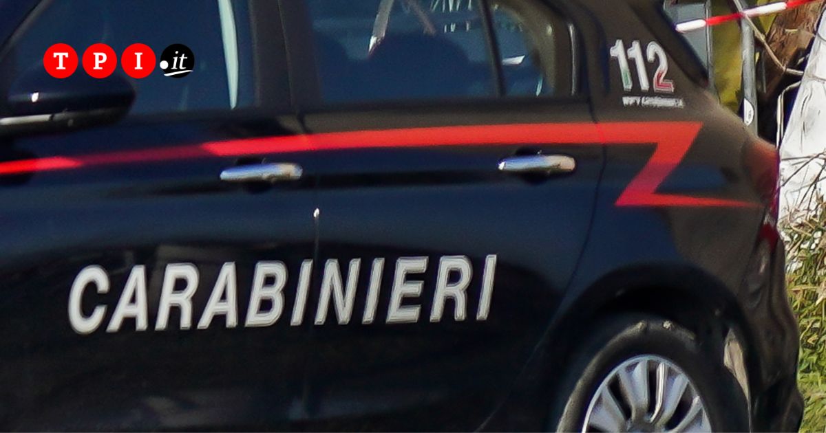 Ragusa, picchia il figlio di 4 anni fino a rompergli un braccio e una gamba: arrestato