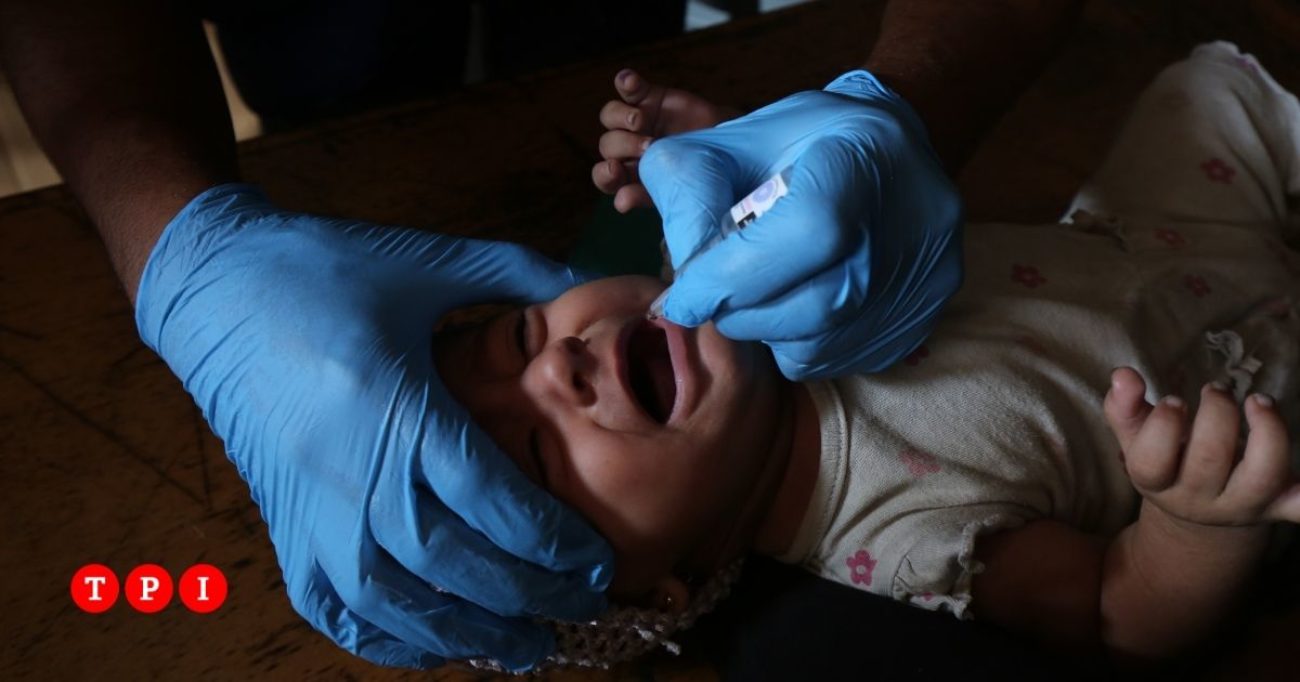 Il virus della polio è ancora presente a Gaza: l’Oms riprende la campagna di vaccinazioni di massa